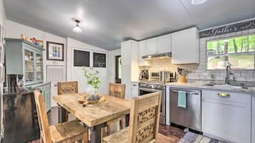 Rumah (3 Bedrooms) | Interior
