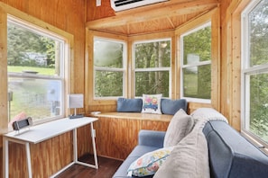 House (1 Bedroom) | Interior