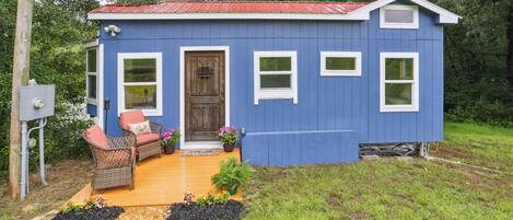 House (1 Bedroom) | Front of property