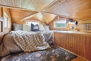 House (1 Bedroom) | Interior
