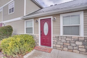 Interior - Convenient Cedar City Studio < Half-mi to Downtown (Cedar City)