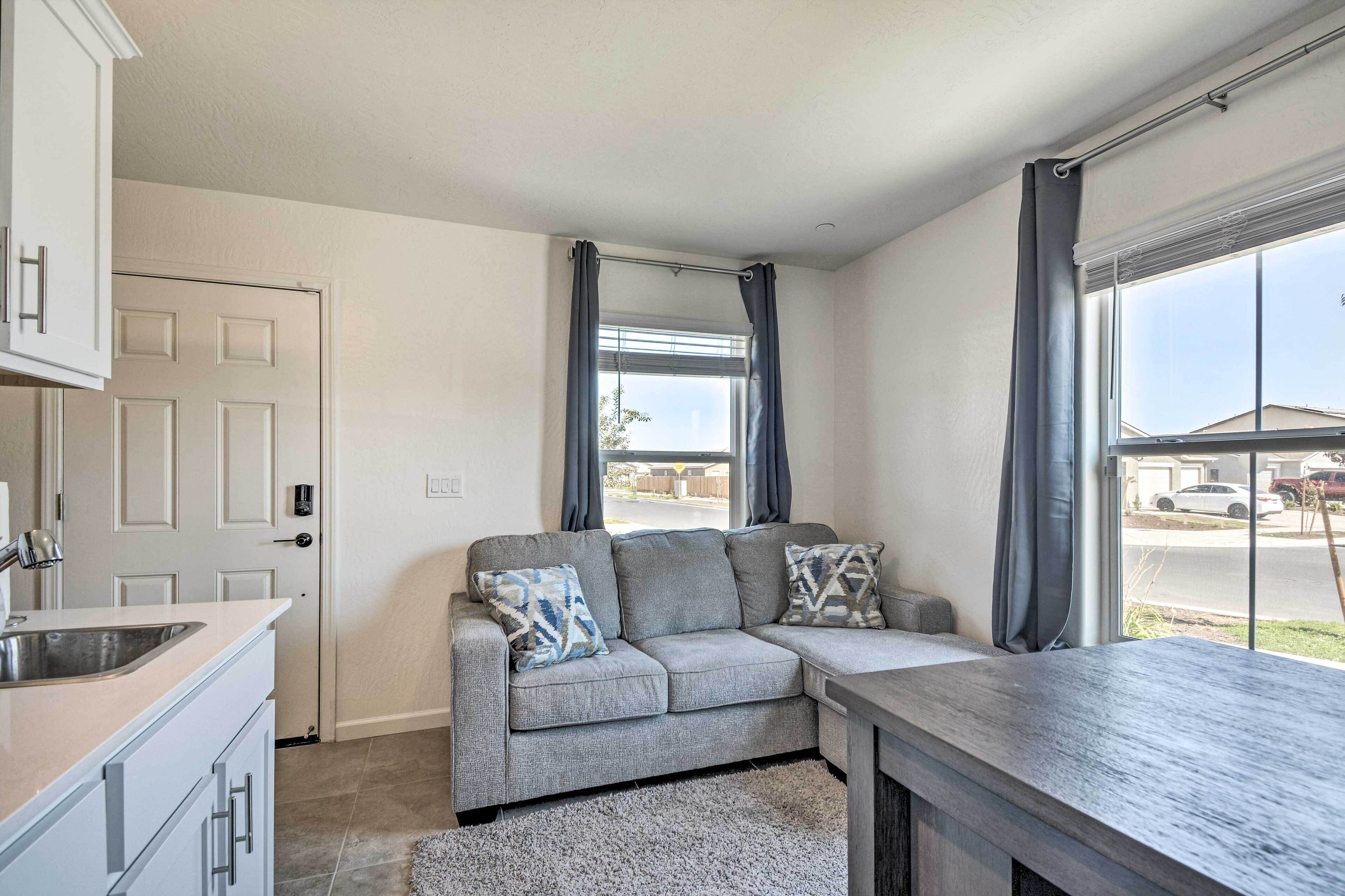 Apartment (0 Bedroom) | Interior