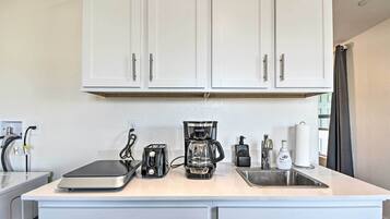 Apartment (0 Bedroom) | Interior