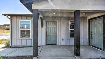 Apartment (0 Bedroom) | Interior