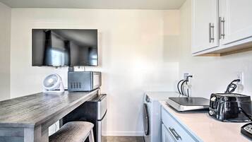 Apartment (0 Bedroom) | Bahagian dalam