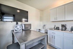 Apartment (0 Bedroom) | Bahagian dalam