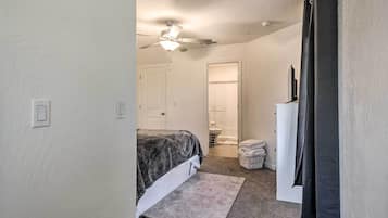 Apartment (0 Bedroom) | Interior