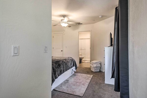 Apartment (0 Bedroom) | Interior