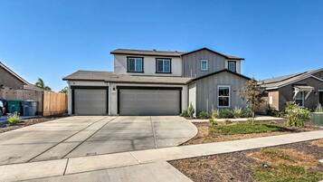 Apartment (0 Bedroom) | Interior