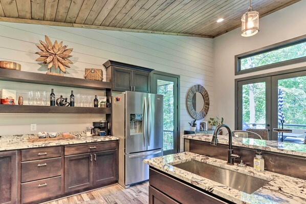 House (3 Bedrooms) | Interior - Ellijay Cabin Escape: Hot Tub & Fire Pit! (Ellijay)