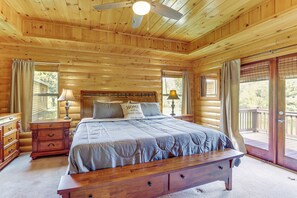 3 bedrooms, iron/ironing board, bed sheets - Riffle Run Cabin: River Access, Hot Tub, Game Room (Ellijay)