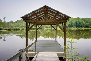 Apartment (0 Bedroom) | Interior - Cozy Georgia Abode w/ Deck, Fire Pit & Lake Access (Menlo)