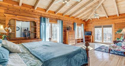 Peaceful Lawrenceville Cabin w/ Hot Tub on 6 Acres