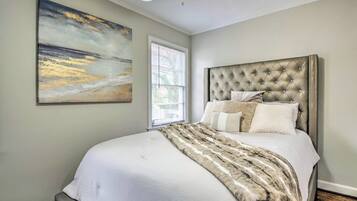 House (1 Bedroom) | Interior