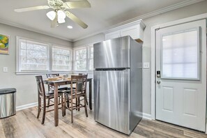 Interior - East Point Home ~ 6 Mi to Downtown ATL (Atlanta)