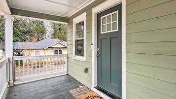 House (1 Bedroom) | Interior