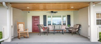 Beautiful Georgia Farmhouse Rental w/ Patio