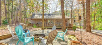 Secluded Hamilton Cabin Retreat w/ Private Lake!