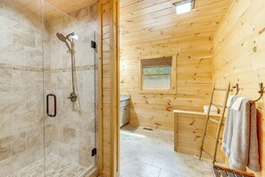 單棟房屋 (3 Bedrooms) | 內部