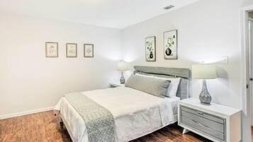 Rumah (4 Bedrooms) | Interior