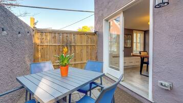 House (2 Bedrooms) | Bahagian dalam