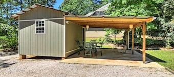 Waterfront West Point Lake Cabin w/ Private Dock!