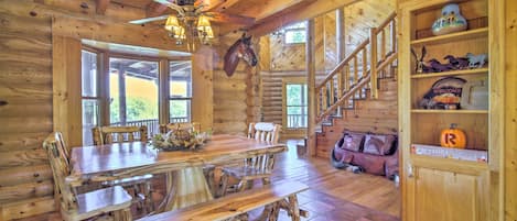 House (4 Bedrooms) | Interior