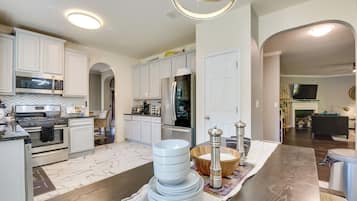 Rumah (4 Bedrooms) | Interior