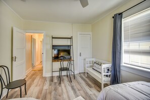 Cottage (2 Bedrooms) | Interior