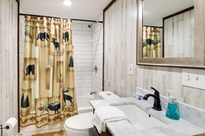 Huis (3 Bedrooms) | Badkamer | Een douche
