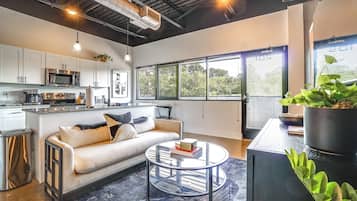 Apartment (0 Bedroom) | Interior