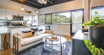Modern Nashville Studio ~ 5 Mi to Downtown!
