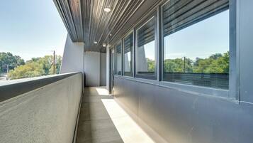 Apartment (0 Bedroom) | Interior