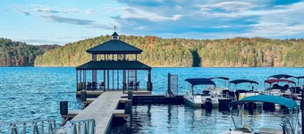 Modern & Luxe Lake Arrowhead Villa Near Marina!