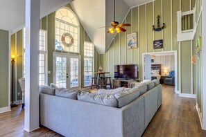 House (4 Bedrooms) | Interior