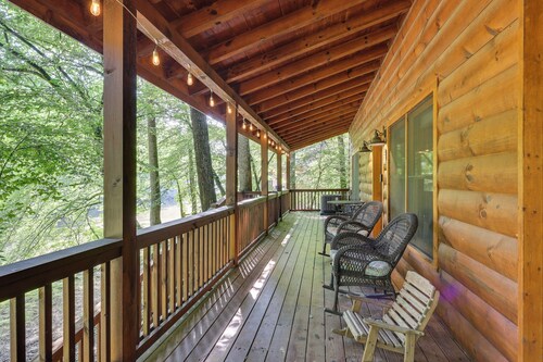 Riverfront Ellijay Cabin w/ Deck + Pool Access!