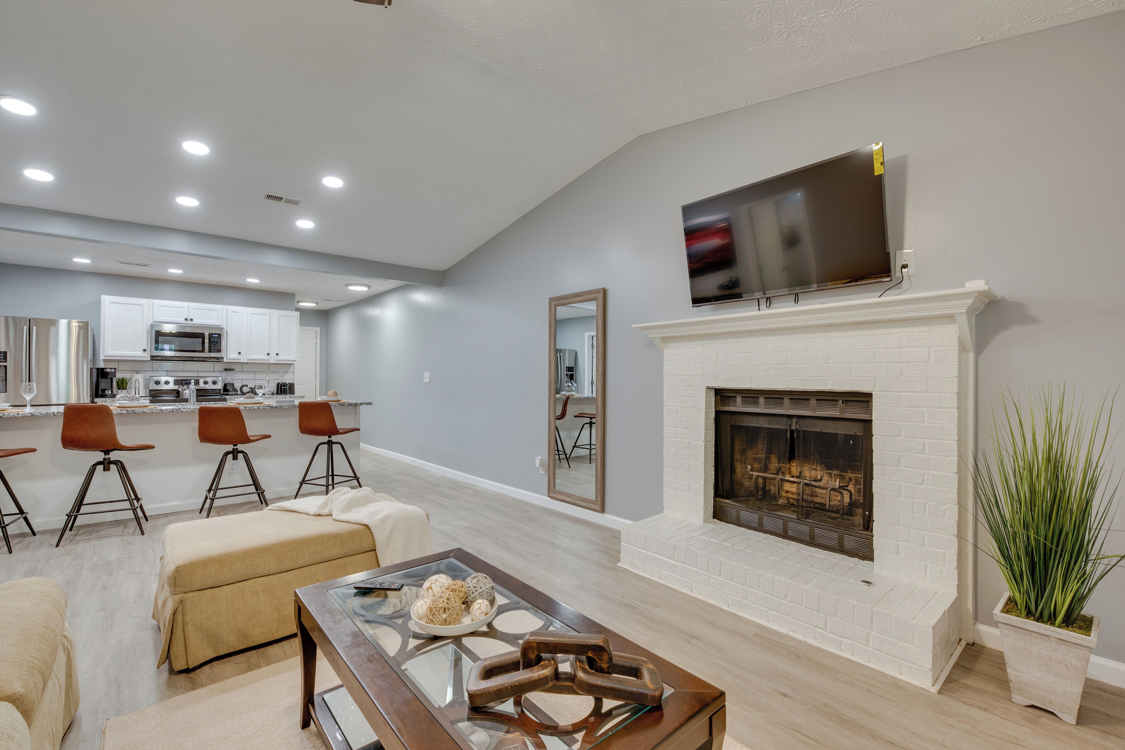 House (3 Bedrooms) | Front of property