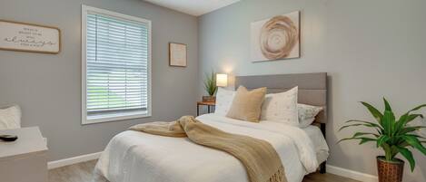 House (3 Bedrooms) | Interior