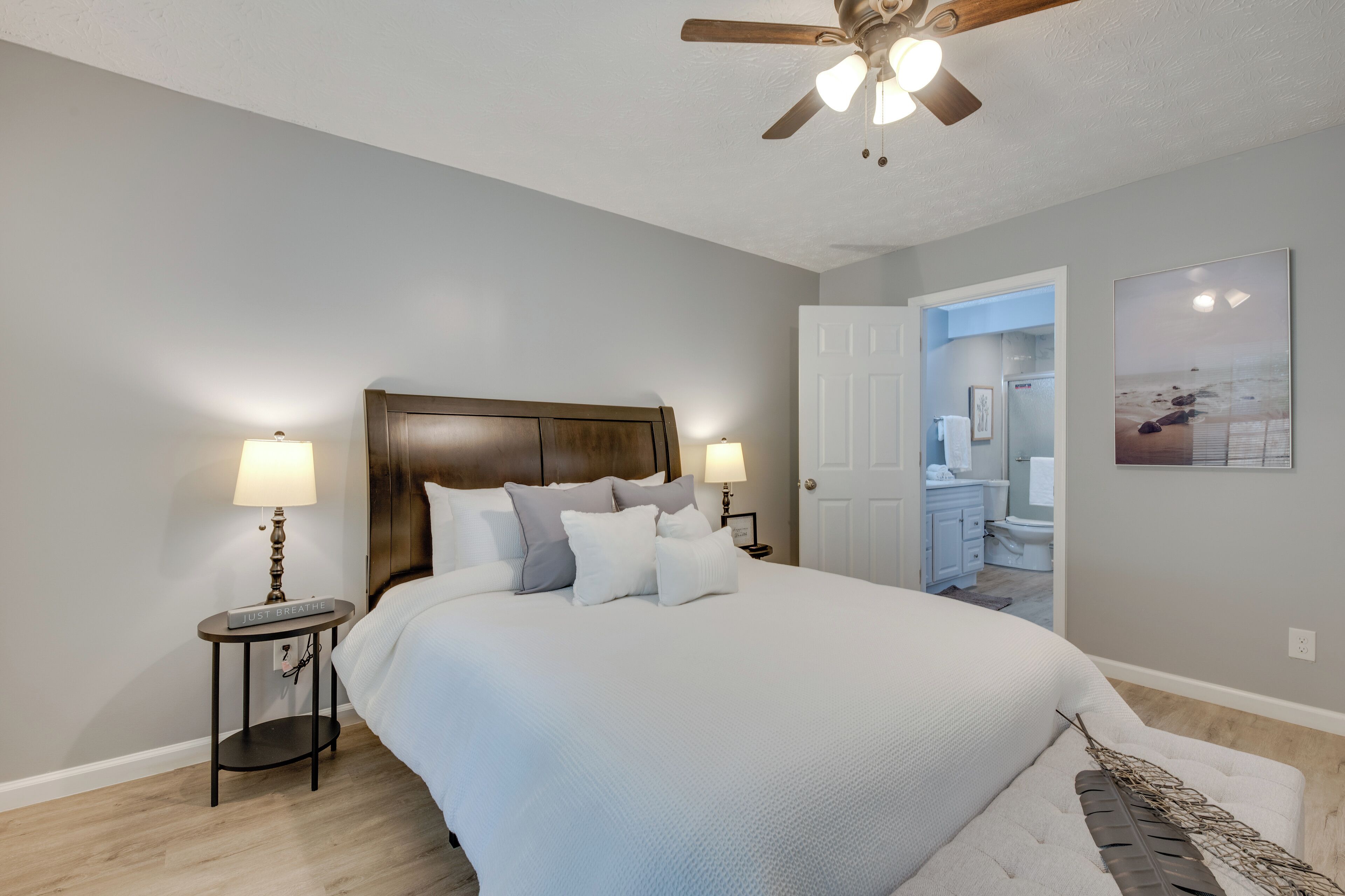 House (3 Bedrooms) | Interior