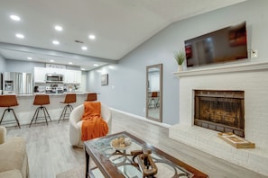House (3 Bedrooms) | Front of property - Near Airport, Private Yard! Atlanta Rental (Atlanta)