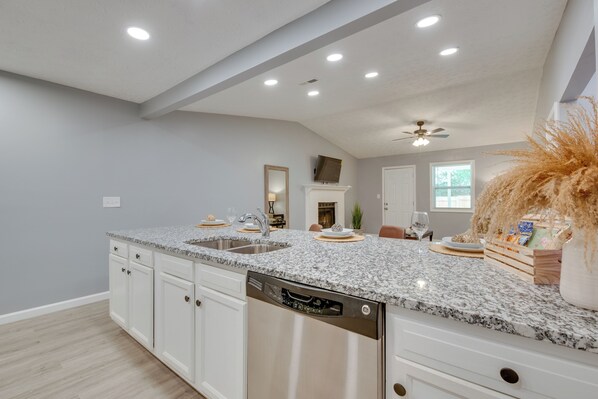 House (3 Bedrooms) | Interior - Atlanta Vacation Rental Near Airport! (Atlanta)