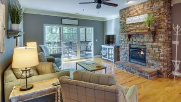 Apartment (2 Bedrooms) | Front of property