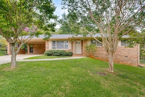 Exterior - Sugar Hill Vacation Rental ~ 5 Mi to Lake Lanier (Buford)