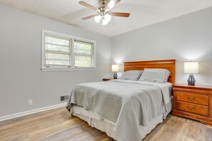 3 chambres, fer et planche à repasser, draps fournis