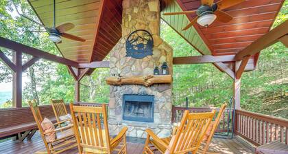 Mineral Bluff 'bear Ridge Cabin' w/ Hot Tub!