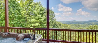 Mineral Bluff 'bear Ridge Cabin' w/ Hot Tub!
