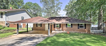Lakefront Macon Getaway: Grill, Pet Friendly!