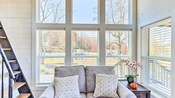 House (1 Bedroom) | Interior