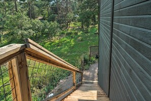 Property grounds - Charming Apt Near Palmer Lake, 14 Mi to Usafa! (Palmer Lake)