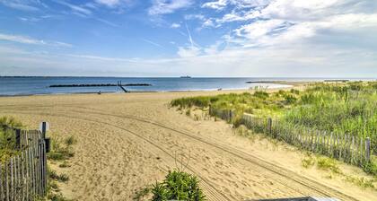 Inviting Norfolk Family Retreat: 1 Block to Beach!